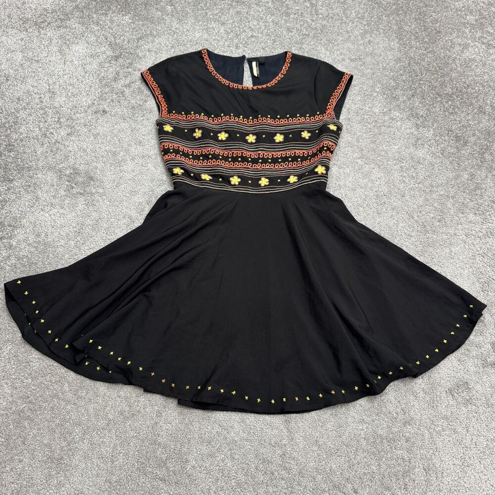 Topshop Fit Flare Skater Mini Dress Women 8 Black Embroidered Open Back Keyhole